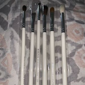 Morphe eyebrushes
